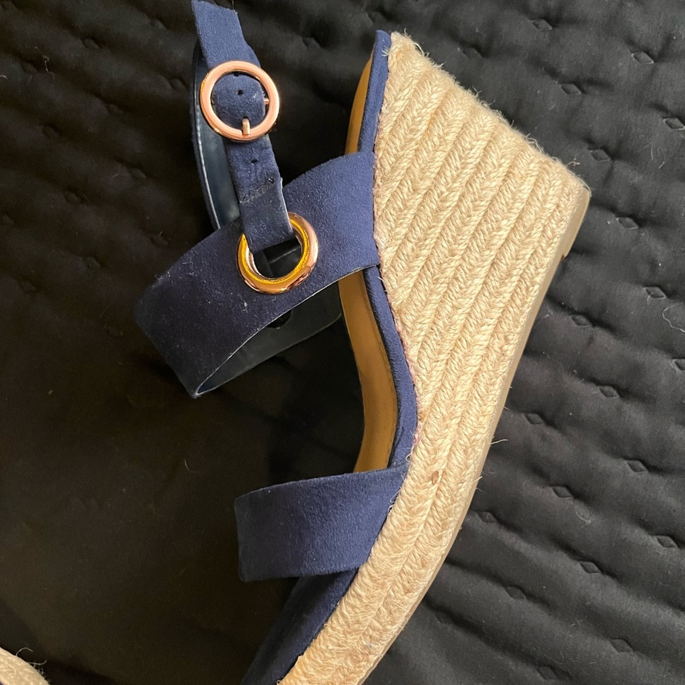 LC Lauren, Conrad wedges